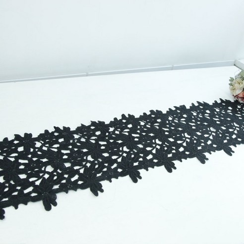 해피툴 꽃밭넝쿨 테이블 러너매트, 블랙, S(90 x 30cm)