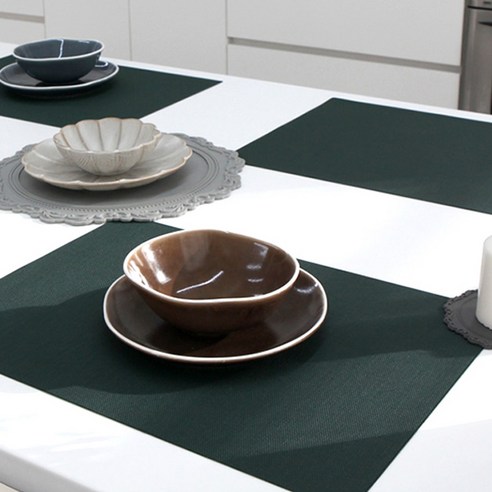 모리스벤암펠 멜로우스페이스 Green PVC 테이블 식탁 매트 TR-N8, 딥그린 N8 사각, 46.5 x 33.5 cm