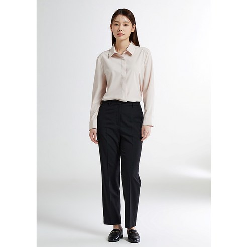 가성비와 스타일을 모두 잡은 스파오 에센셜 스트레이트 슬랙스로 가을 스타일 완성!