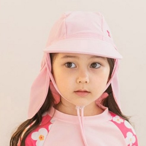 아이의 안전과 스타일을 책임지는 완벽한 물놀이 필수템