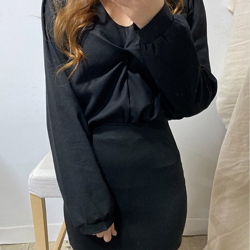 코코블랑 속밴딩 H라인 미니 스커트