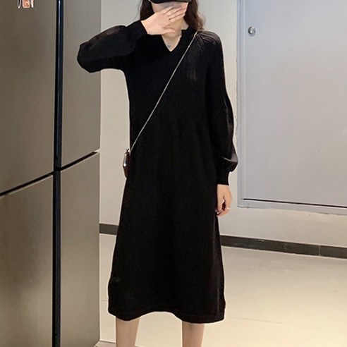 마켓에이 슬리브베이스 니트 V넥 임산부 원피스
