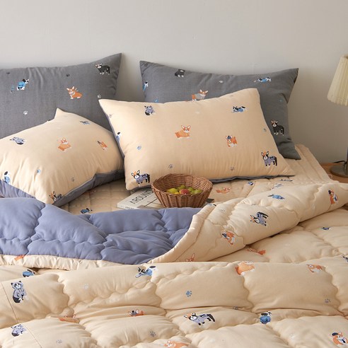 床上用品  梳妝  羽絨被  深度睡眠  睡眠  蜂蜜睡眠  深度睡眠  睡前  被子  被子
