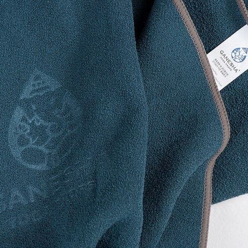 땀 걱정 없이 안정적인 요가 자세, 가네샤 요가 핸드타월로!