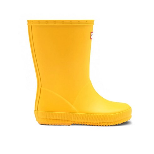 비 오는 날도 맑음! 헌터키즈 퍼스트 클래식 레인부츠로 우리 아이에게 특별한 하루를 선물하세요.