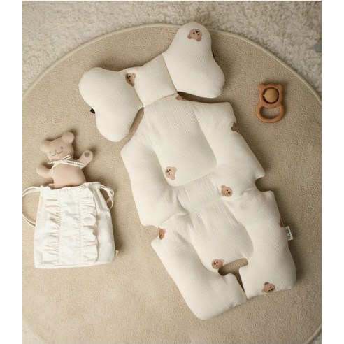 포근함으로 감싸는 행복, 쉐베베 쉐고미 유모차 시트와 함께하는 사계절 나들이