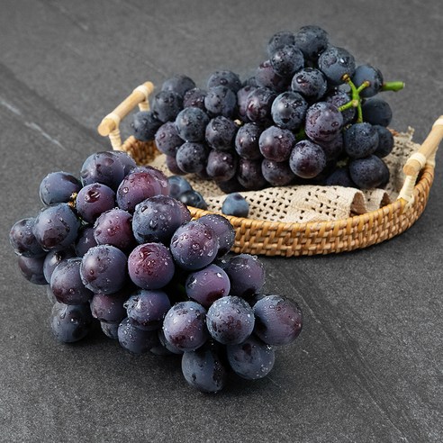 산지직송 아주마 당도선별 거봉포도, 1.2kg, 2개