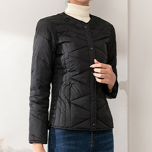 마켓에이 여성용 슬림 로즈자수 경량패딩, 24,200원, 로켓배송, 0원 배송료, 30개 평가수, 3.5/5 평점, 블랙계열 색상, 기본 상의 길이, 마켓A 제조자, 중국 제조국, 드라이클리닝 권장