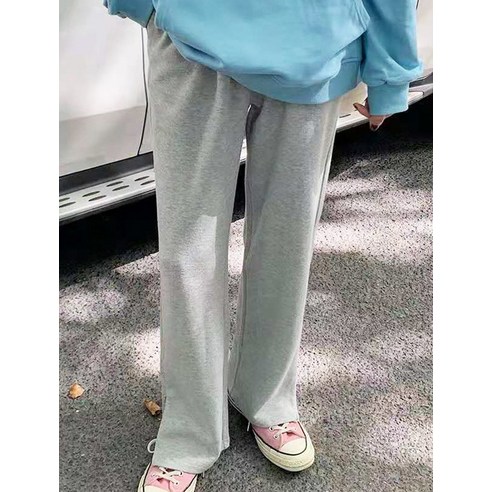 女  時尚  服裝  下裝  長褲  成年女性  成年女性  婦女  女人  淑女