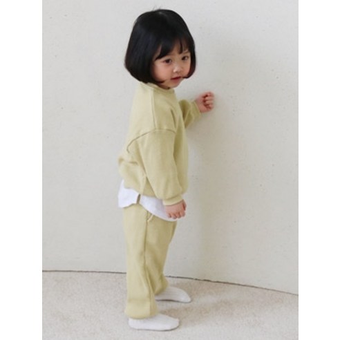孩子們  時尚  男孩  女孩  常見  服裝  上衣  下裝  褲子  集