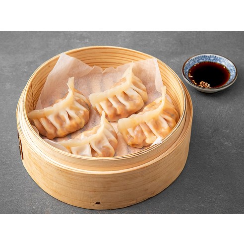 매콤한 김치두부 만두 - 맛과 식감이 일품한 간편 간식
