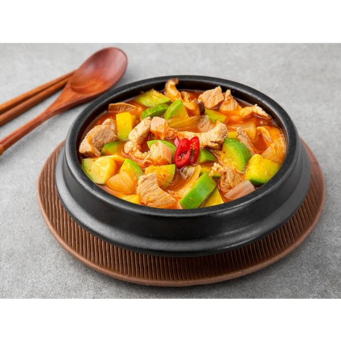 퇴근 후 15분 만에 완성하는 마법, 빽쿡 애호박 고추장찌개 밀키트