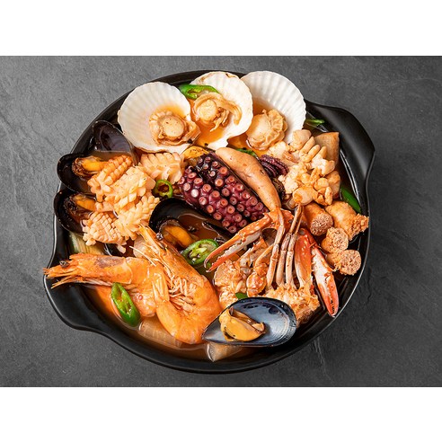 풍부한 해산물로 가득 찬 바다자리 문어해물탕 씨키트로 간편하게 맛있는 문어해물탕을 만드세요.