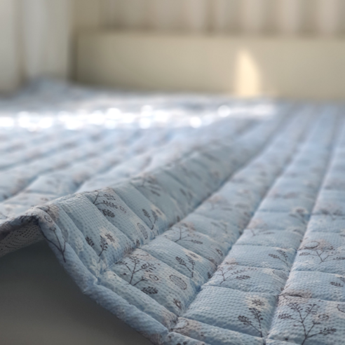 코잠데이 시원한 지지미 여름 침대 거실 패드, 꽃무늬 블루