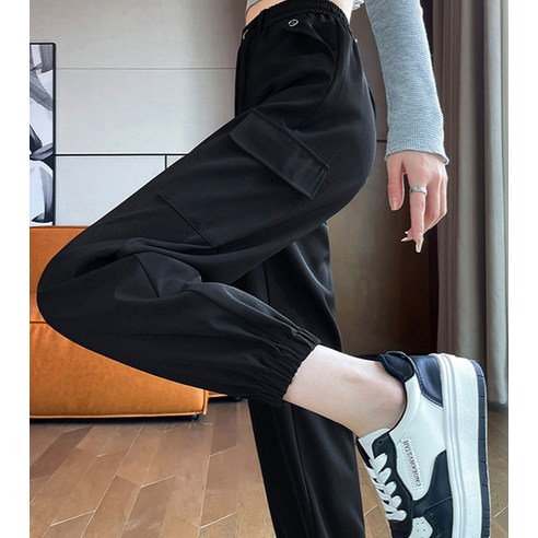女  時尚  服裝  下裝  長褲  成年女性  成年女性  婦女  女人  淑女