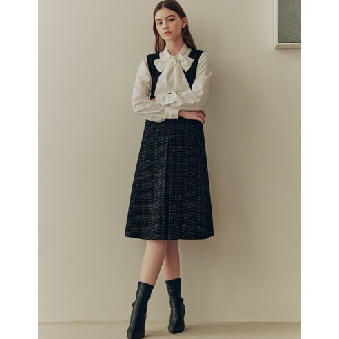 세련된 여성을 위한 필수 아이템: 제로스트릿 브이넥 핀턱 트위드 원피스