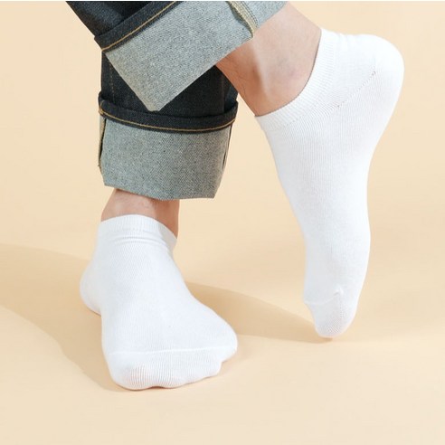 남성의 발밑에 편안함과 스타일을 선사하는 착스 남성용 프리미엄 스니커즈 양말