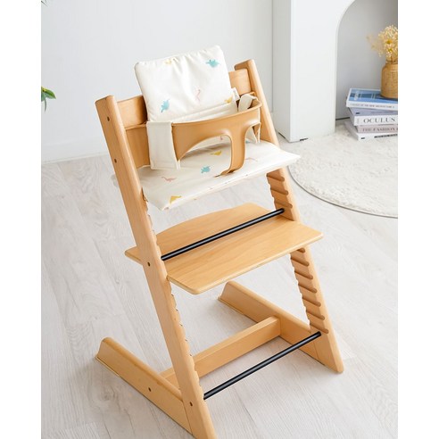 아이의 성장에 맞춰 오랫동안 사용할 수 있는 안전하고 편리한 이유식 의자 커버 세트