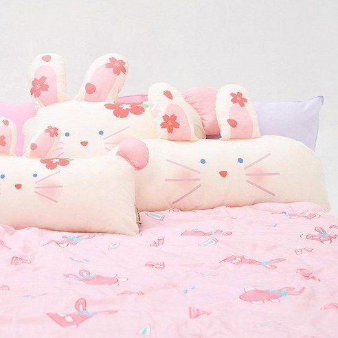 사랑스러운 디자인과 안전한 소재로 아이의 꿀잠을 책임지는 밀로앤개비 애착 동물 미니베개