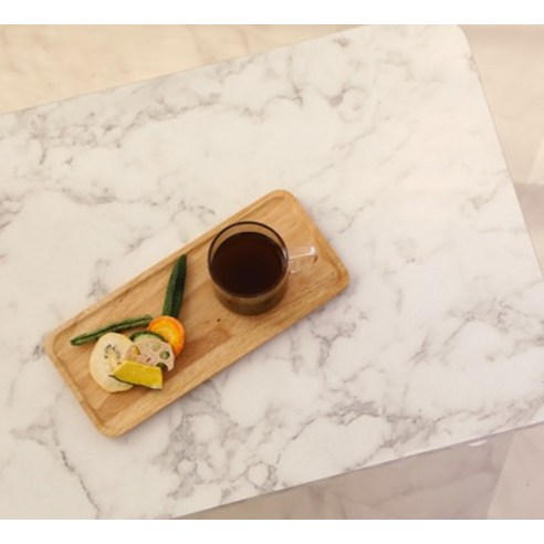 실용성과 세련미를 갖춘 완벽한 테이블