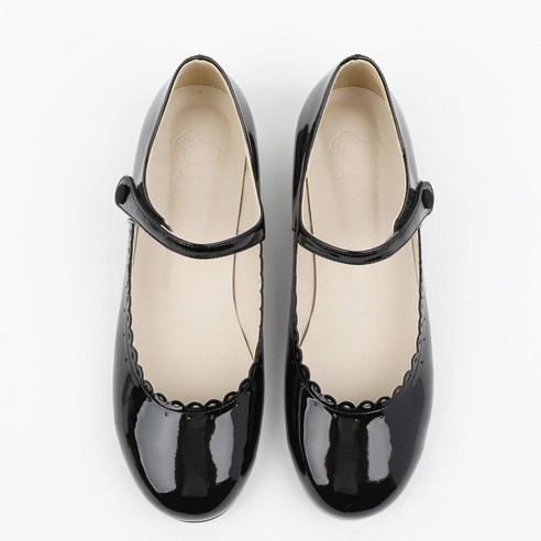 아이의 발 건강과 스타일을 책임지는 앙뉴 로사 구두