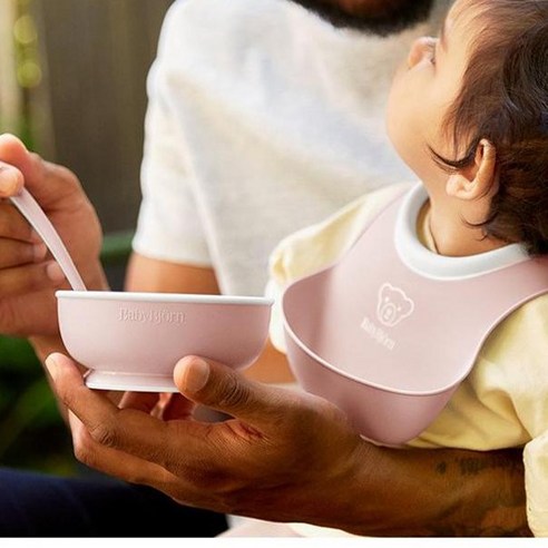 흘릴 걱정 없는 베이비뵨 피딩 세트로 이유식 전쟁 끝!