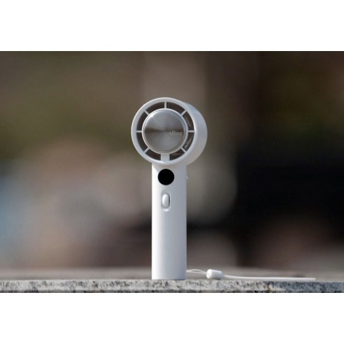 내 손 안의 시원한 혁명, 알리사 100단 아이스 터보 MAX 휴대용 선풍기