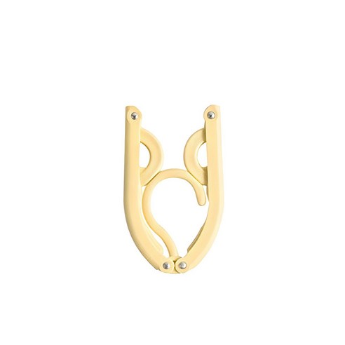 여행 짐 싸기, 옷 구김과의 전쟁? 접이식 옷걸이 하나로 종결!