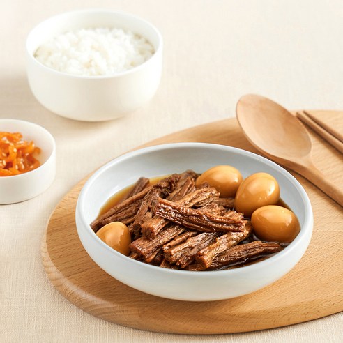 깊어가는 풍미, 부드러운 위로: 본죽 쇠고기 메추리알 장조림