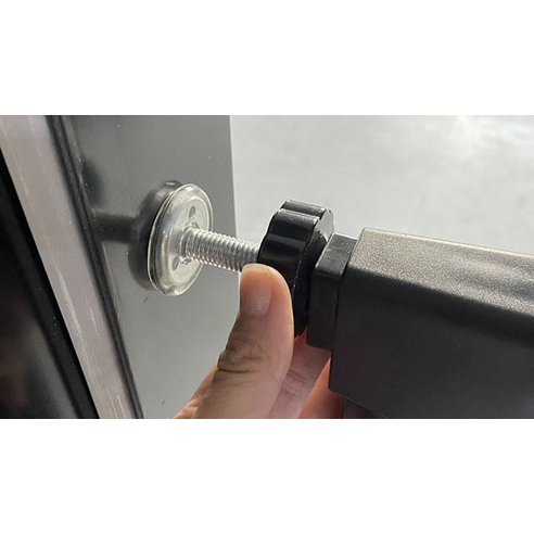 안전과 편리함을 동시에 제공하는 반려동물 안전문