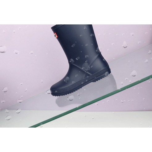 궂은 날씨도 문제없다! 페이퍼플레인키즈 레인부츠로 우리 아이 스타일 완성!