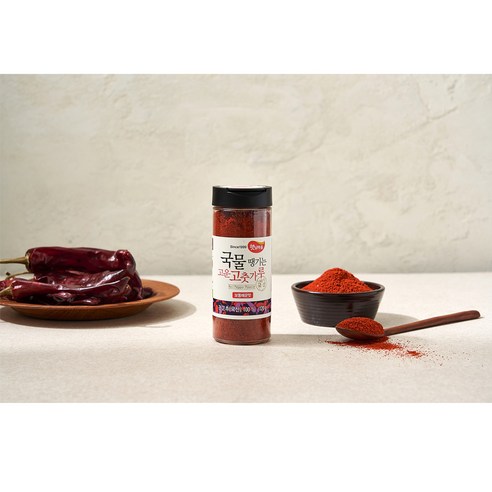국내산 고춧가루, 깊은 풍미와 보통 매운맛