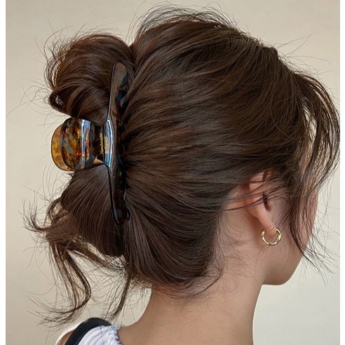 걸핀스 집게핀 하나로 완성하는 분위기 여신룩