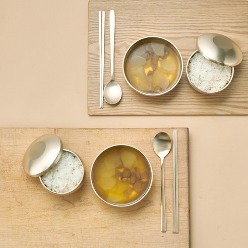 전통과 현대의 조화, 오부자 신매화조각 단반상기로 품격 있는 식탁을 완성하세요.