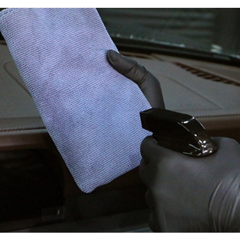 디크로닉 레더클린으로 낡은 가죽에 새 생명을 불어넣다!