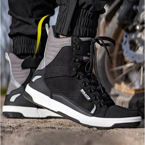 내 발에 꼭 맞는 편안함으로 질주 본능을 깨우다