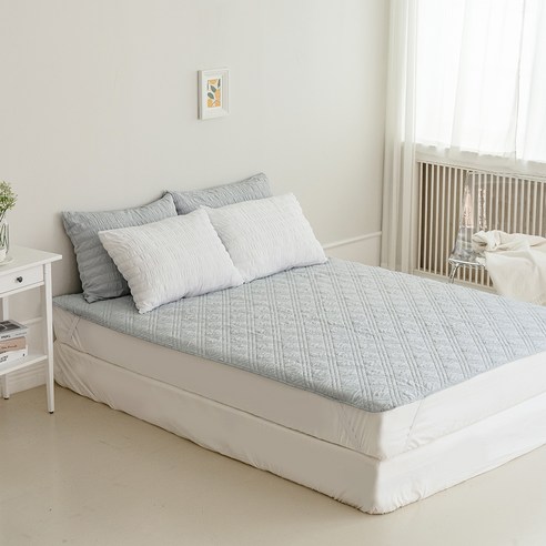 床上用品 墊 深度睡眠 睡眠 良好的睡眠 深度睡眠 就寢時間 睡在地板上 墊 墊
