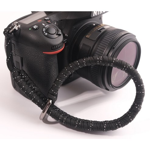 카메라 보호하며 사진 촬영 더욱 편리하게 해주는 코엠 카메라 로프 손목 핸드스트랩 MJ