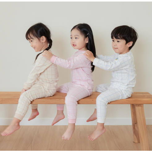 포근함과 스타일을 모두 갖춘 완벽한 아동용 실내복