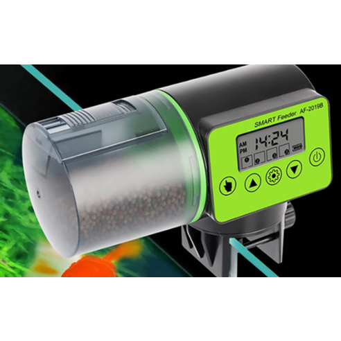 주말 걱정 끝! 영아쿠아 자동 먹이 급여기로 편리한 물생활 시작하세요.