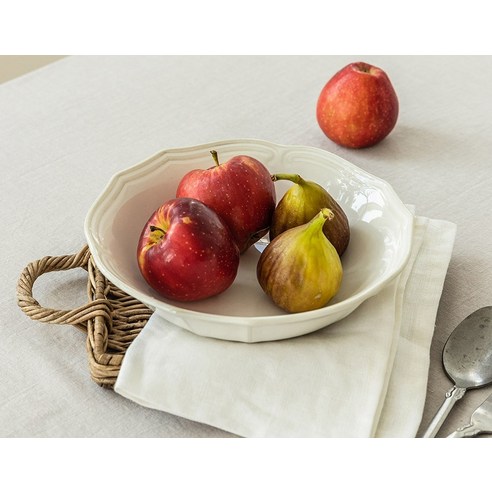 쓰임 스테이블 샐러드볼: 당신의 식탁에 예술을 더하다