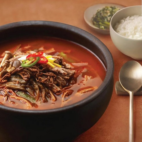 깊고 진한 맛으로 풍요로운 식탁을 완성하는 비비고 육개장