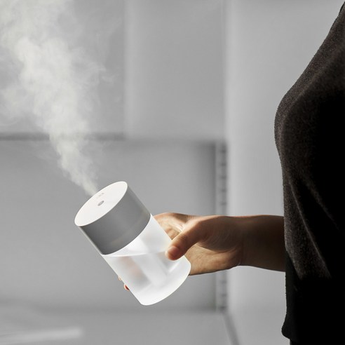 휴대가 쉽고 안전하며 건강한 공기 습도를 관리하는 오아 센스C 무선 가습기