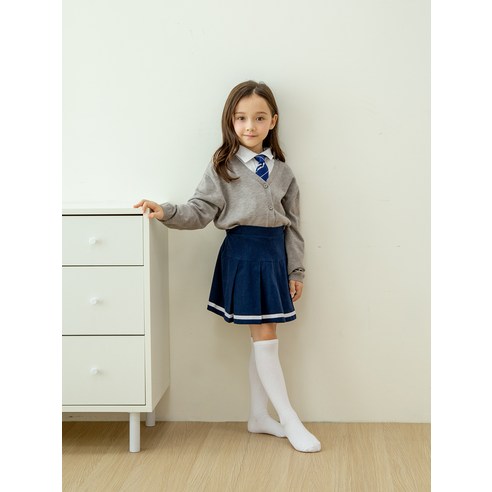 사랑스러운 우리 아이 발끝까지 책임지는 베이스알파에센셜 유아동 베이직 니삭스 3종 세트