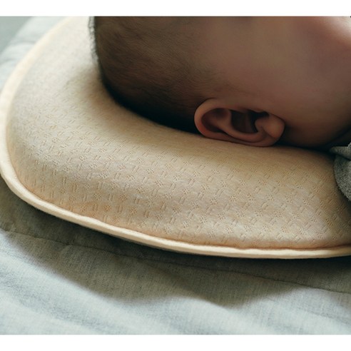아기의 부드럽고 편안한 수면을 위한 라비킷 라이너루프트필로우