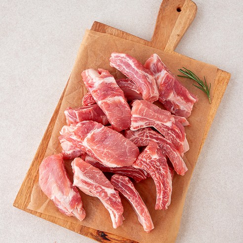 부드러운 식감과 진한 육맛의 포크밸리 등갈비