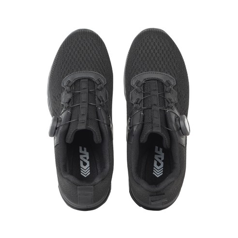 편안함과 스타일의 완벽한 조화: 르까프 에어 클리프 다이얼 런닝화