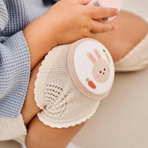 탐험하는 유아를 위한 편안하고 안전한 무릎보호대