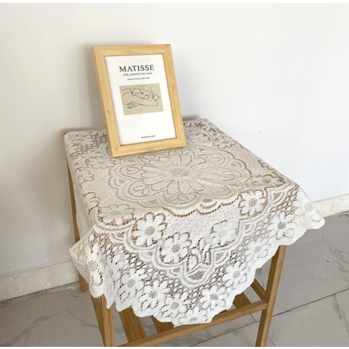 시간을 멈춘 듯한 아름다움, GUNU 빈티지 플라워 레이스 테이블보