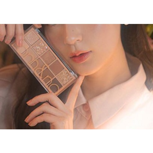 롬앤 베러 댄 팔레트, 02 마호가니 가든, 1개